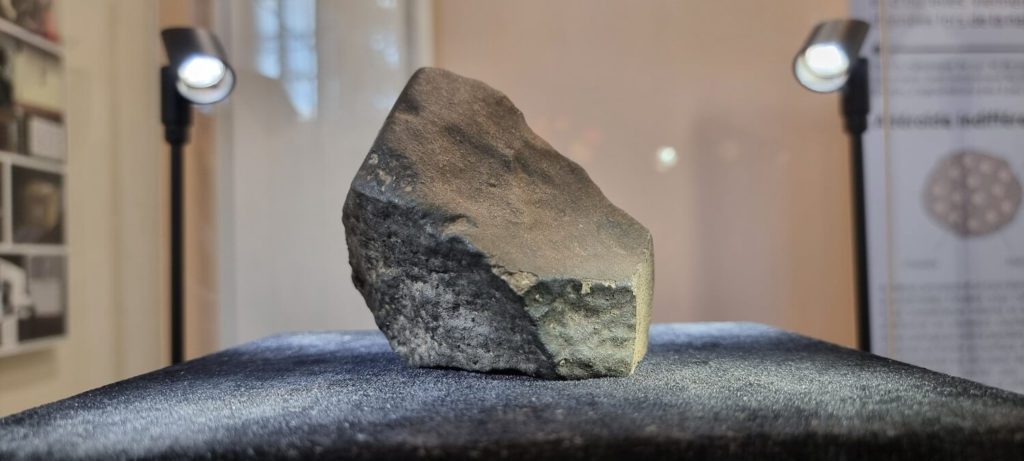 La Météorite d'Angers au Musée d'Histoires Naturelles