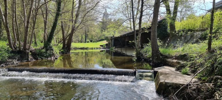Lavoir-Chauveau-saint Lambert du Lattay-6
